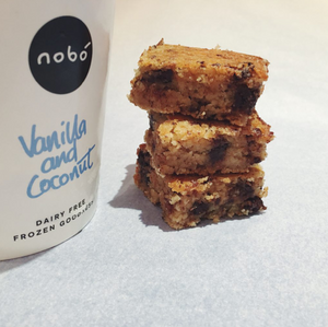 Dark chocolate chip blondies